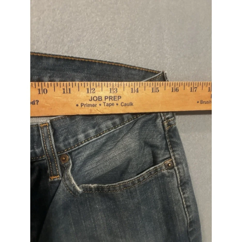 Levis *** has